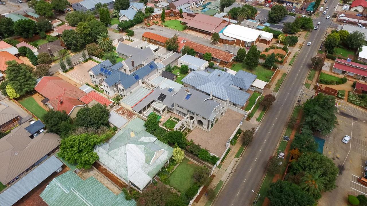 Adato Guesthouse Potchefstroom Esterno foto