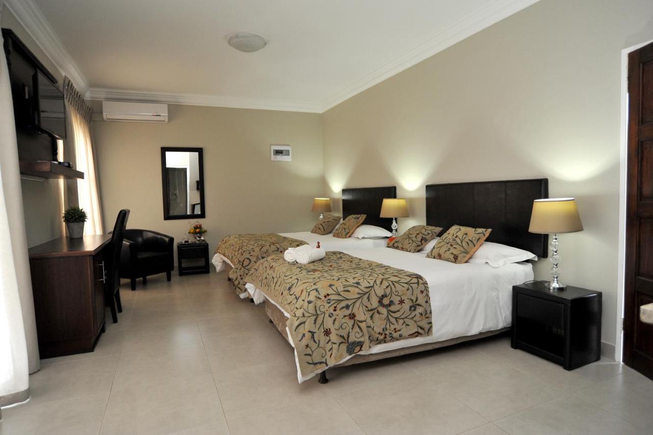 Adato Guesthouse Potchefstroom Esterno foto
