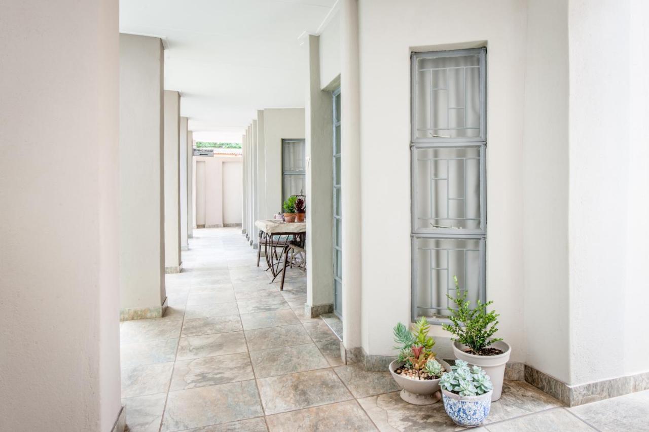 Adato Guesthouse Potchefstroom Esterno foto