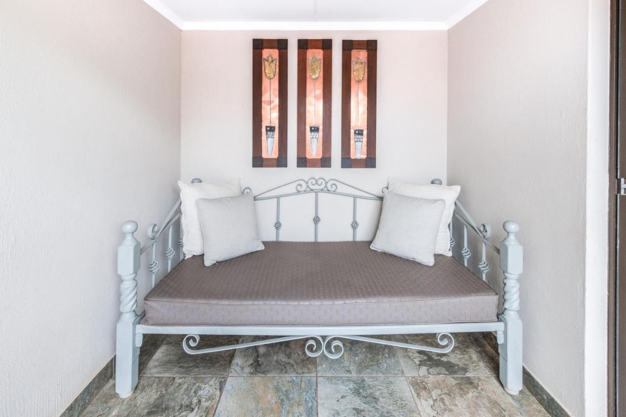 Adato Guesthouse Potchefstroom Esterno foto