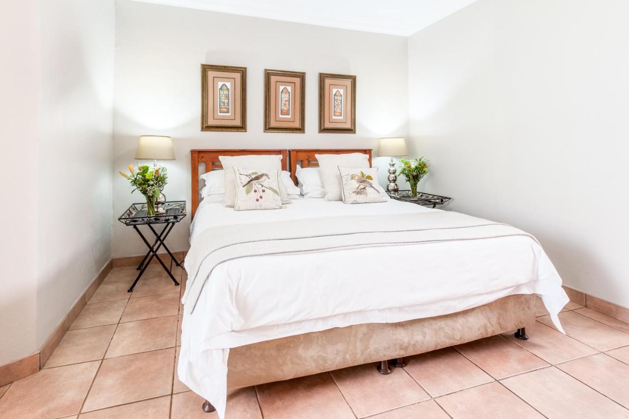 Adato Guesthouse Potchefstroom Esterno foto