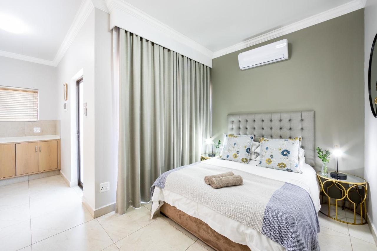 Adato Guesthouse Potchefstroom Esterno foto